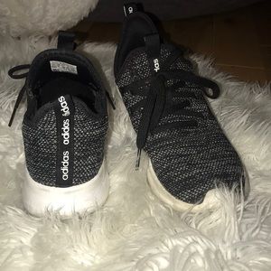 Adidas Cloudfoam tennis shoe